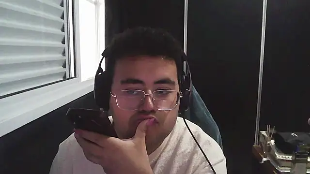 BabyFade online show from 3, 12, 2025