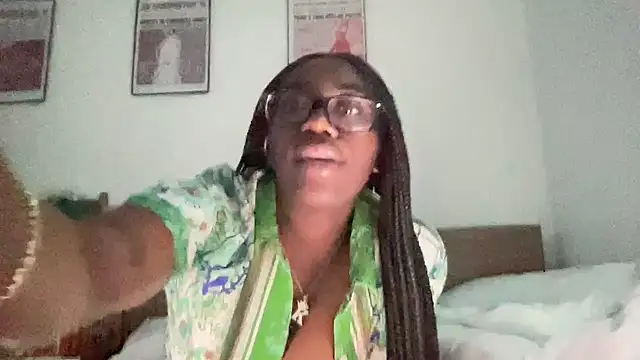 Snapshot of AveryJ99 chatting on 2, 12, 2024 AveryJ99 online show from 2, 12, 2024