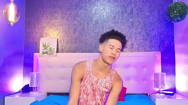 Snapshot of Erick_Zhimerman chatting on 17, 3, 2025 Erick Zhimerman online show from 17, 3, 2025
