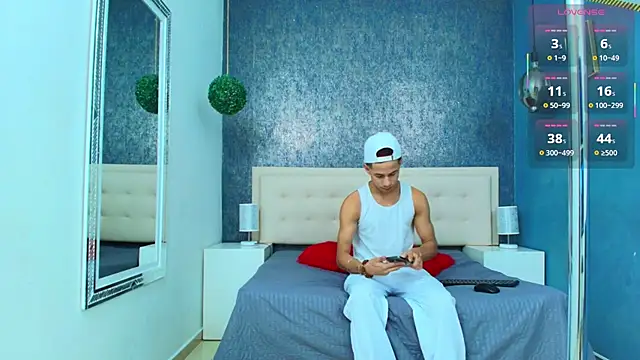 Erick Zhimerman online show from 8, 11, 2025