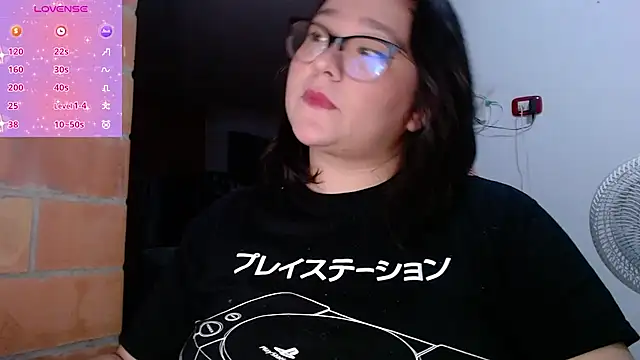 Snapshot of CinnamonCookiez chatting on 21, 3, 2025 CinnamonCookiez online show from 21, 3, 2025