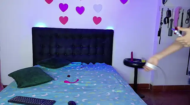 Snapshot of MadissomCute chatting on 27, 2, 2025 MadissomCute online show from 27, 2, 2025