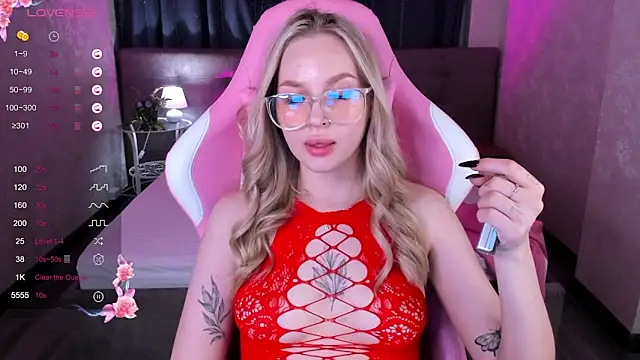 Carol  Cox online show from 30, 1, 2025