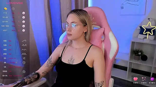 Carol  Cox online show from 6, 3, 2025