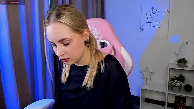 Carol  Cox online show from 21, 3, 2025