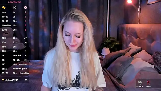 Carol  Cox online show from 22, 9, 2025