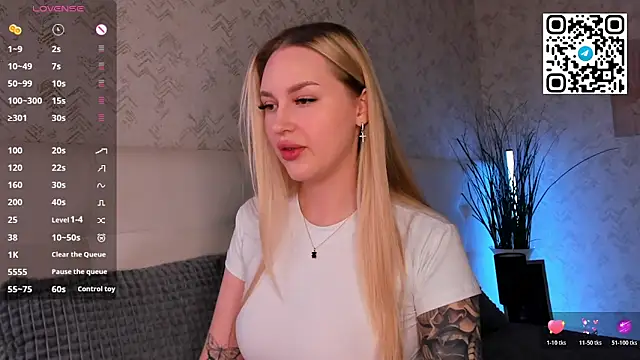 Carol  Cox online show from 10, 11, 2025