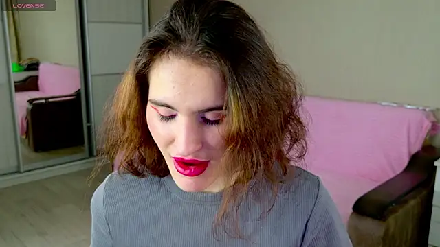 FridaCure online show from 5, 1, 2025