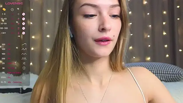 Snapshot of Soft_Eva chatting on 10, 12, 2024 Soft Eva online show from 10, 12, 2024