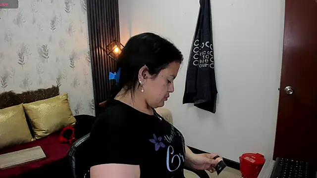 Snapshot of brigittemiller chatting on 11, 2, 2025 brigittemiller online show from 11, 2, 2025