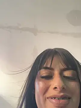 ZairaSofia1 online show from 23, 1, 2025