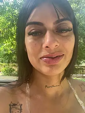 ZairaSofia1 online show from 28, 1, 2025