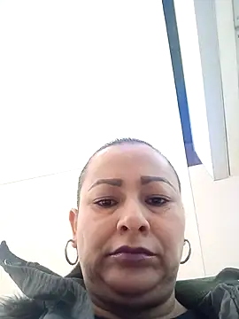 Snapshot of ScarletGlow1 chatting on 1, 10, 2025 ScarletGlow1 online show from 1, 10, 2025