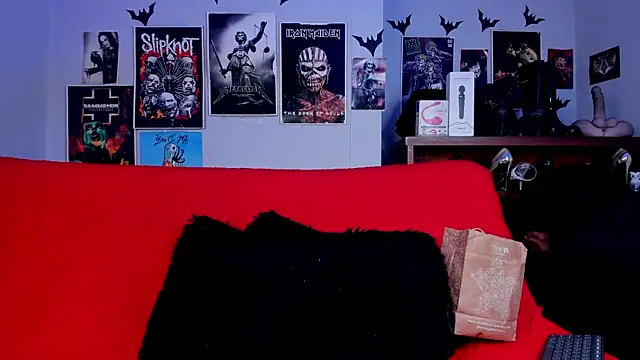 Snapshot of lilith-deveraux chatting on 27, 5, 2026 lilith-deveraux online show from 27, 5, 2026