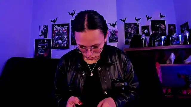 lilith-deveraux online show from 16, 7, 2026