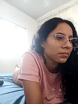 Karii-R online show from 1, 12, 2025