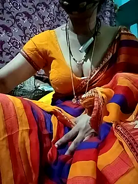 Snapshot of gunjan22 chatting on 9, 12, 2024 gunjan22 online show from 9, 12, 2024