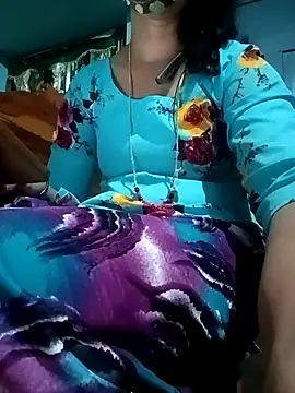 Snapshot of gunjan22 chatting on 5, 1, 2025 gunjan22 online show from 5, 1, 2025