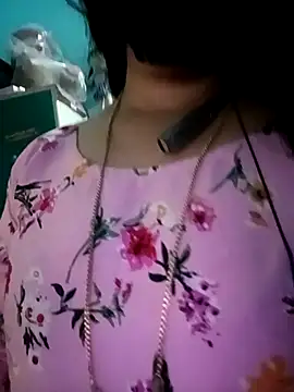 Snapshot of gunjan22 chatting on 19, 2, 2025 gunjan22 online show from 19, 2, 2025