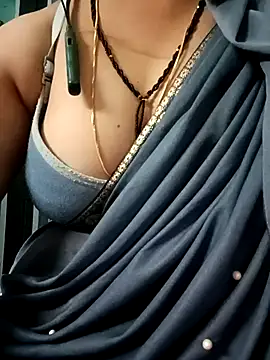 Snapshot of gunjan22 chatting on 1, 12, 2025 gunjan22 online show from 1, 12, 2025