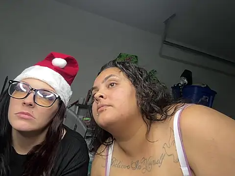 Snapshot of DatBishYouMiss chatting on 16, 12, 2024 DatBishYouMiss online show from 16, 12, 2024