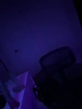 Snapshot of DatBishYouMiss chatting on 5, 2, 2025 DatBishYouMiss online show from 5, 2, 2025