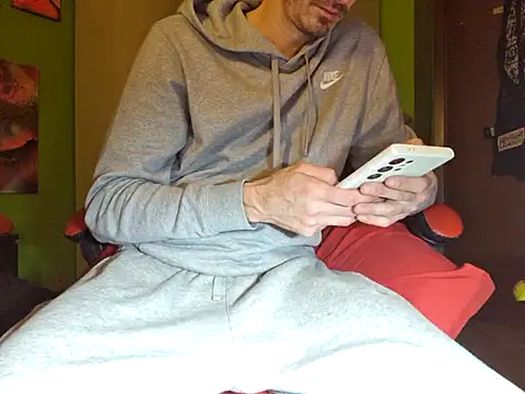 MASTERBULLY online show from 18, 11, 2025