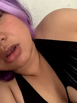 Snapshot of arielopal chatting on 10, 11, 2025 arielopal online show from 10, 11, 2025