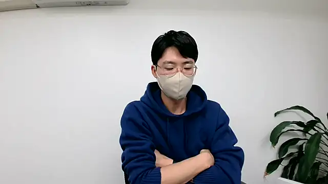 Snapshot of TakuryuJPN chatting on 4, 12, 2024 TakuryuJPN online show from 4, 12, 2024