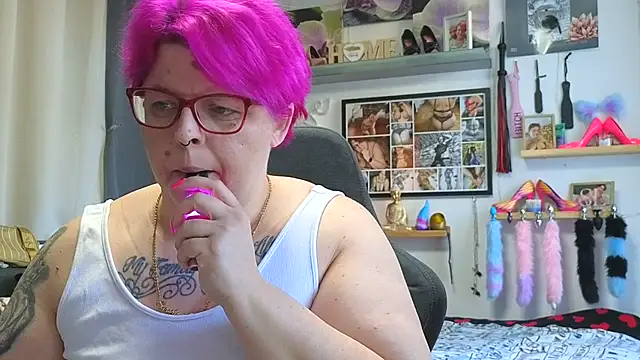 Snapshot of SunshineLexi chatting on 6, 3, 2025 SunshineLexi online show from 6, 3, 2025