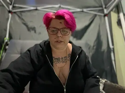 Snapshot of SunshineLexi chatting on 13, 3, 2025 SunshineLexi online show from 13, 3, 2025