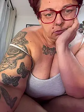 Snapshot of SunshineLexi chatting on 6, 6, 2026 SunshineLexi online show from 6, 6, 2026