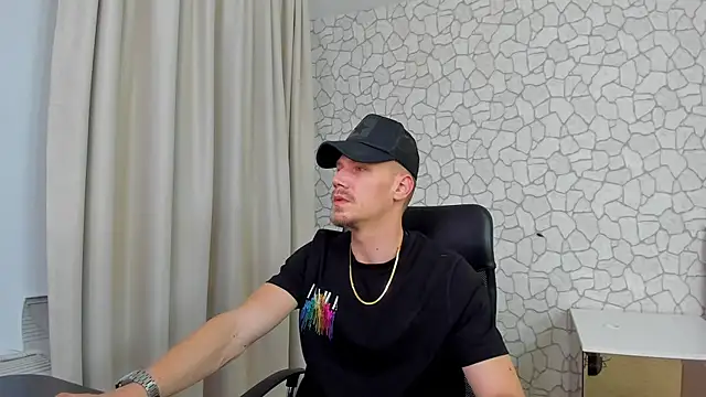 MateoBenjaminX online show from 24, 1, 2025