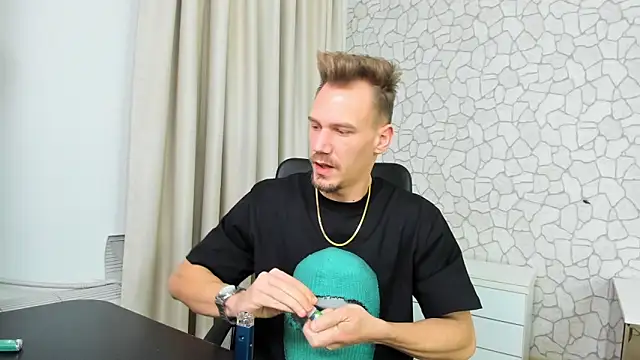 MateoBenjaminX online show from 26, 1, 2025