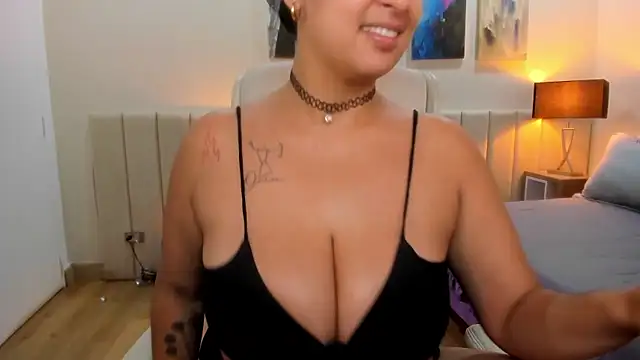 Snapshot of DaniRousse chatting on 15, 1, 2026 DaniRousse online show from 15, 1, 2026