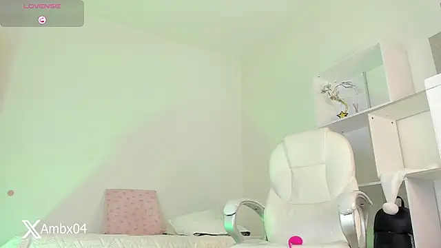 Snapshot of ambx04_ chatting on 2, 12, 2025 ambx04 online show from 2, 12, 2025