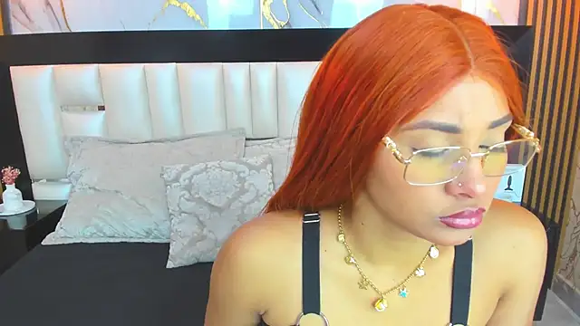 SofiaLaurents online show from 8, 11, 2025