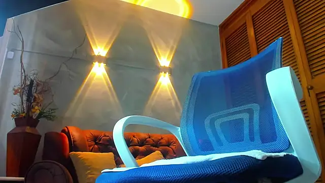 Snapshot of Dylanstonne chatting on 1, 12, 2024 Dylanstonne online show from 1, 12, 2024