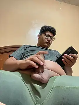 Snapshot of Ruk436 chatting on 2, 1, 2025 Ruk436 online show from 2, 1, 2025