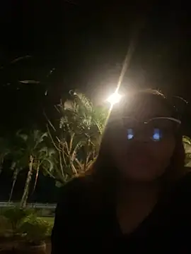 lindsayhoffman18 online show from 11, 12, 2024