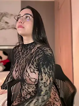 Pink Jazmin online show from 27, 3, 2026