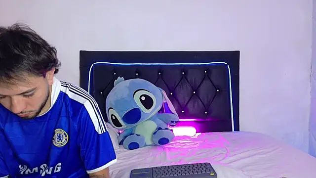 LeagueOfLovers online show from 6, 7, 2026