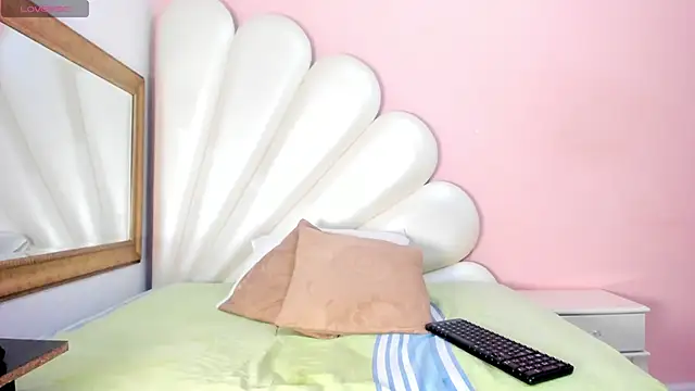 Snapshot of Ally_Parkeer_ chatting on 27, 2, 2025 Ally Parkeer online show from 27, 2, 2025