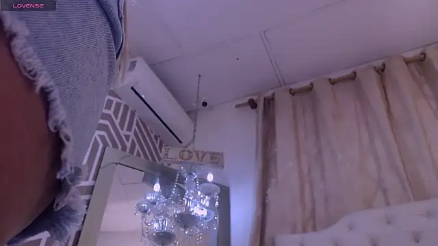 Snapshot of SashaDurante chatting on 25, 4, 2026 SashaDurante online show from 25, 4, 2026