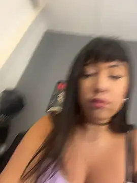 Carla Phoenix online show from 15, 4, 2026