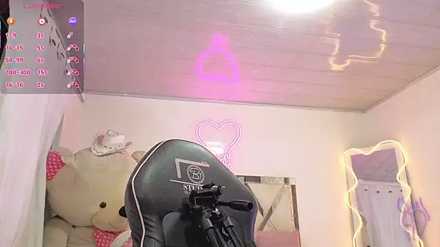 Snapshot of Laylafoxy_tay chatting on 8, 1, 2026 Laylafoxy tay online show from 8, 1, 2026