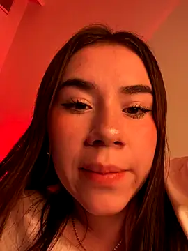 Snapshot of Im_Valen_Cute chatting on 29, 10, 2025 Im Valen Cute online show from 29, 10, 2025