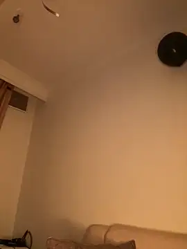 Snapshot of Im_Valen_Cute chatting on 9, 11, 2025 Im Valen Cute online show from 9, 11, 2025