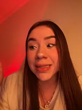 Snapshot of Im_Valen_Cute chatting on 25, 11, 2025 Im Valen Cute online show from 25, 11, 2025