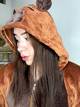 Snapshot of Im_Valen_Cute chatting on 28, 11, 2025 Im Valen Cute online show from 28, 11, 2025